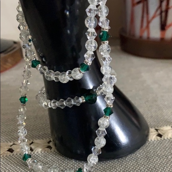 Clear Glass and Green Beaded Necklace Set - Picture 7 of 9